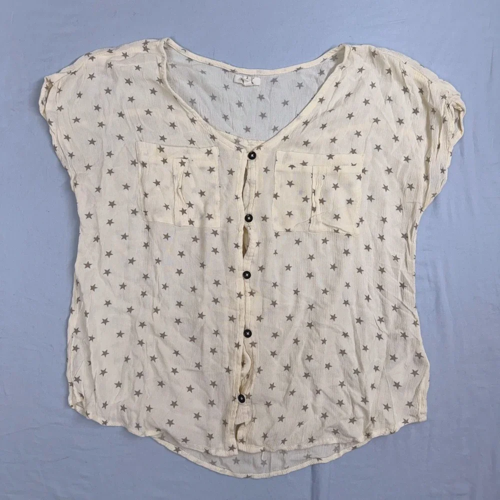 Maurices Cream Star Print Button Front Short Sleeve Blouse Women's Size S